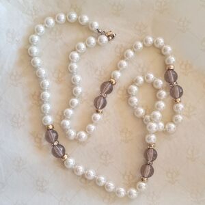 Avon Vintage Cream Classy Faux Pearl 1980's Beaded Chic Necklace